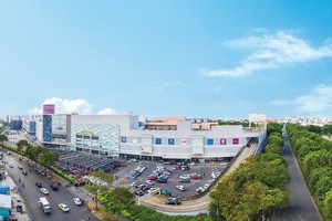 Ngành bán lẻ đang chứng kiến ngày càng nhiều các dự án quy mô, hiện đại. Ảnh Bình Minh.