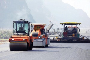 Việc sử dụng vốn đầu tư công hiệu quả luôn là yêu cầu sống còn đối với một nền kinh tế đang phát triển như Việt Nam. Ảnh: Đức Thanh.