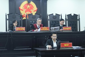 Hội đồng xét xử sơ thẩm vụ án liên quan Công ty Vàng Việt Nam, Công ty Vàng bạc Hoàn Huế.