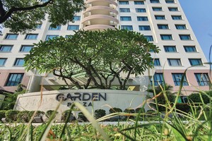 Khách sạn Parkroyal Saigon đã được đổi tên thành Garden Plaza Saigon sau khi đổi chủ. Ảnh: Lê Toàn.