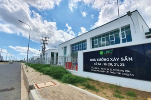 Một khu nhà xưởng xây sẵn của Công ty cổ phần Long Hậu. Ảnh: Lê Toàn.