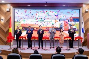 Lễ công bố xuất khẩu lô thịt gà chế biến đầu tiên của Việt Nam sang thị trường Hàn Quốc.
