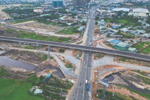 Khu vực đường Vành đai 3 đoạn qua Bình Dương cũ. Ảnh: Lê Toàn.