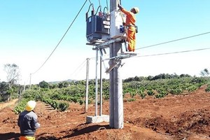 EVNCPC yêu cầu các đơn vị trực thuộc tạm dừng các hoạt động trên lưới điện trong khoảng thời gian từ 0h00 ngày 29 Tết đến 24h00 ngày mùng 3 Tết Nguyên đán.