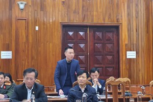 Đại diện Ban quản lý dự án Điện 2- Tập đoàn Điện lực Việt Nam thông tin về sự kiện khởi công dự án Nhà máy nhiệt điện Quảng Trạch I.