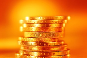 Vàng khó tìm lối thoát