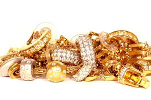 Giá vàng ngày 9/9: SJC đi ngược chiều giá vàng thế giới