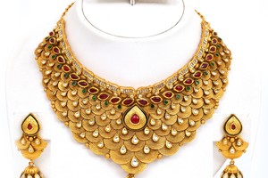 Giá vàng ngày 2/11: Ngày càng lùi sâu