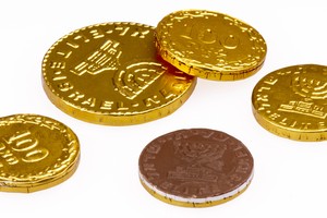 Giá vàng ngày 4/11: Hụt chân rơi xuống hố sâu