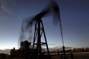 OPEC rũ bỏ trách nhiệm với giá dầu