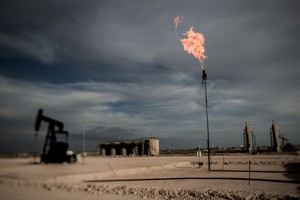 Dầu thô đang là cứu tinh cho các quốc gia châu Á