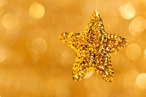 Giá vàng ngày 30/12: USD kéo vàng cùng giảm