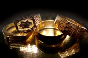 Giá vàng ngày 2/3: Nhà đầu tư chốt lời sớm