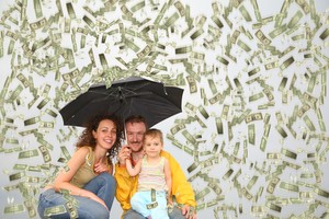 Muốn lương cao, bố mẹ phải giàu