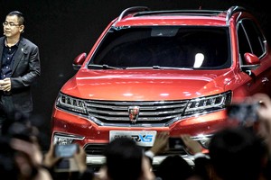 Mẫu Roewe RX5 SUV sử dụng hệ thống YunOS