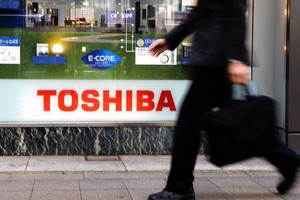 Cổ phiếu Toshiba lao dốc vì "tin đồn" thua lỗ 4,3 tỷ USD