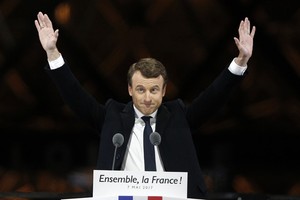 Tổng thống Pháp cam kết hàn gắn những rạn nứt