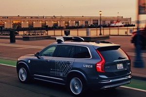 Tai nạn chết người đầu tiên vì xe tự lái