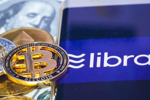 Libra của facebook dính bão, Bitcoin lao dốc