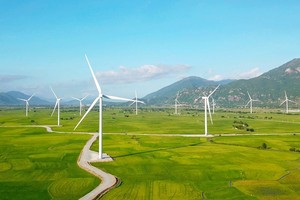 8 nhà máy điện gió, điện mặt trời đã được thống nhất giá mua tạm thời