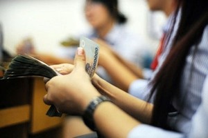 Dòng tiền nhàn rỗi đang hướng về chứng khoán