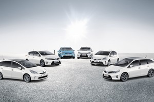 Toyota vượt lên đối thủ Volkswagen vào phút chót