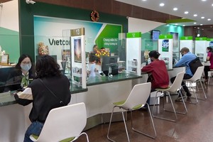 Vietcombank công bố giảm đồng loạt lãi suất tiền vay đợt 2 cho khách hàng bị ảnh hưởng bởi dịch Covid-19
