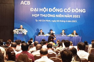 Đại hội đồng cổ đông ACB: Trả cổ tức bằng cổ phiếu 25%, không thoái vốn khỏi ACBS