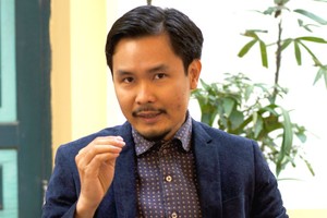 Cơ hội trước mắt và câu chuyện trường tồn