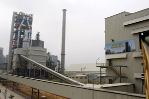 Xi măng Cẩm Phả: Kỳ vọng có lãi trong năm 2014