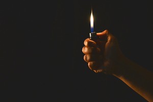 Nội tháo chạy, ngoại gom hàng kỷ lục trong phiên 8/5