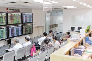 VPBS nhận giải “Nhà Tư vấn và thu xếp trái phiếu tốt nhất Việt Nam 2014”