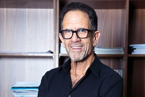 Tỷ phú Israel: Tôi đầu tư theo trực giác