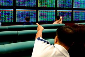 Sự kiện chứng khoán đáng chú ý ngày 18/9