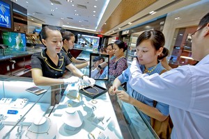 Bán lẻ nữ trang, con gà đẻ trứng vàng của PNJ