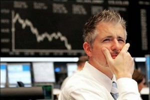 Nhà đầu tư nước ngoài vẫn ồ ạt bán ra trong phiên 8/12