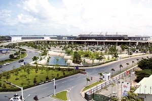 Dù doanh nghiệp lỗ, cổ phiếu vẫn hấp dẫn nhà đầu tư