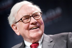 Warren Buffett vào TOP 10 doanh nhân được truyền thông chú ý nhất