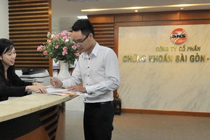 Thoái hết vốn tại SHS, SHB thu về hơn 31 tỷ đồng
