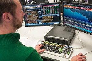 Nhà đầu tư nước ngoài bán ròng hơn 107 tỷ đồng VCB trong phiên cuối tháng 8