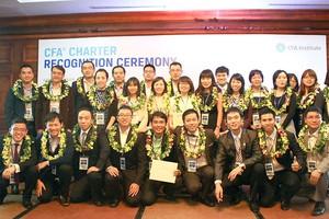 Đại học Ngoại thương TP.HCM giành chiến thắng chung kết cuộc thi Phân tích Đầu tư của Viện CFA