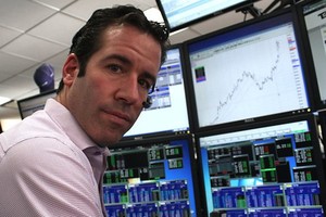 Sau 13 phiên mua ròng liên tiếp, khối ngoại bán ròng gần 200 tỷ đồng trong ngày 7/4