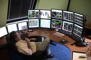 Khối ngoại mua mạnh cổ phiếu bất động sản trong phiên 5/5