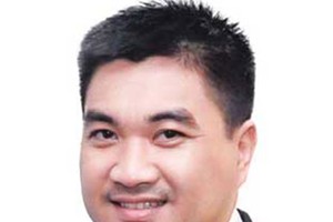 Sacomreal đề cử thành viên trẻ nhất làm Chủ tịch