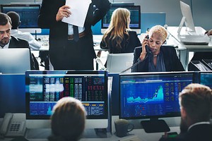 Khối ngoại giảm gần 80% giá trị mua ròng chứng khoán tuần đầu tháng 7