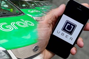 Bộ Tài chính “bác” thẳng việc Uber, Grab được ưu đãi thuế so với taxi truyền thống