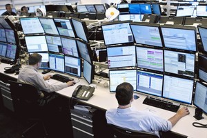 Tuần qua, khối ngoại hãm mạnh mua ròng, tiếp tục nhắm đến các cổ phiếu bluechip