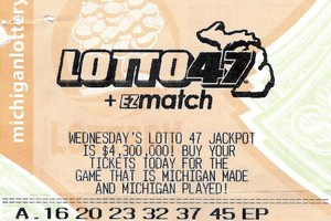 Cùng với việc chia sẻ sẻ tiền với gia đình, anh ta nói anh ta có thể mua một chiếc xe tải mới hơn cho mình. (Nguồn: mlive.com)