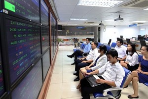 Góc nhìn chuyên gia tuần mới: Cơ hội cho nhà đầu tư không ít