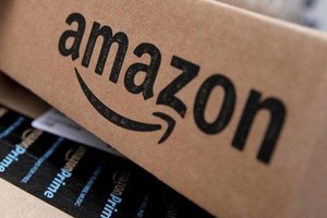 FBI đang điều tra đường dây tiêu thụ hàng ăn cắp trị giá tới 10 triệu USD trên Amazon. Ảnh: BusinessToday.